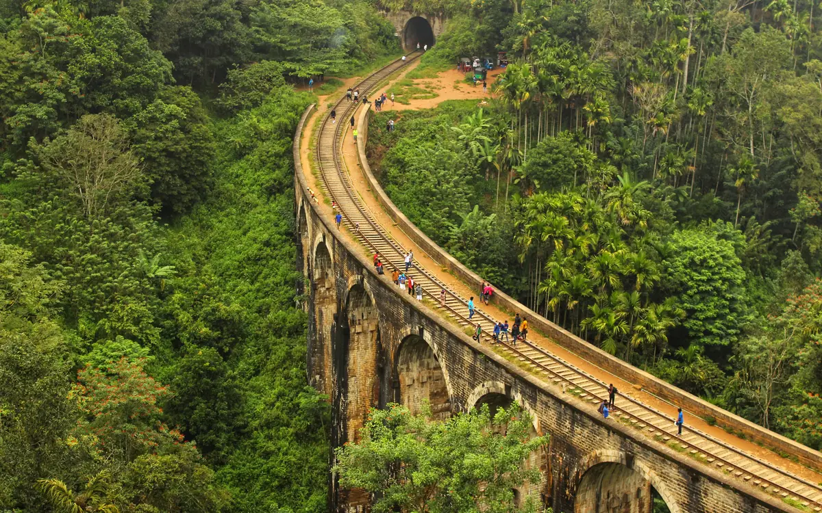 Nine Arches Bridge near Ella Alpine Resort
